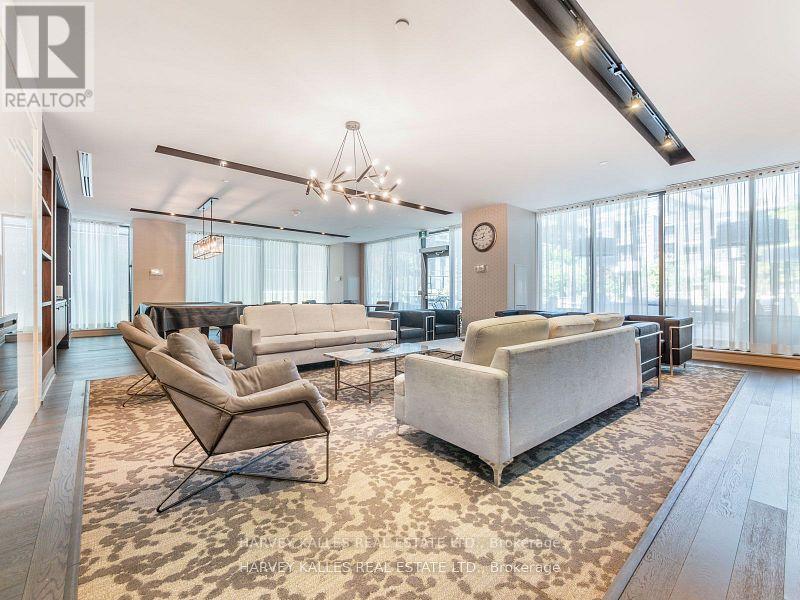 1710 - 39 ANNIE CRAIG DRIVE