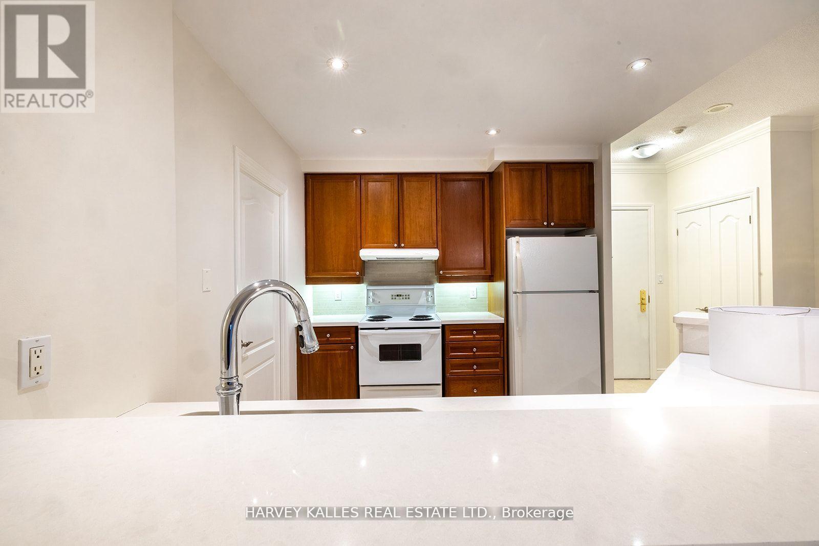 412 - 2 ABERFOYLE CRESCENT