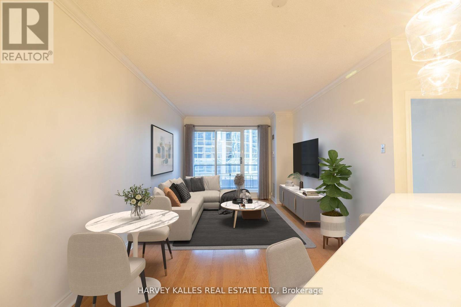 412 - 2 ABERFOYLE CRESCENT