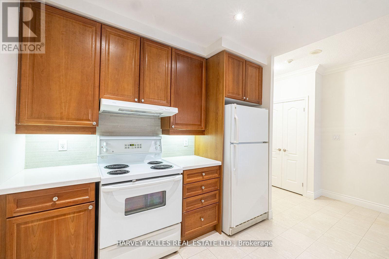 412 - 2 ABERFOYLE CRESCENT