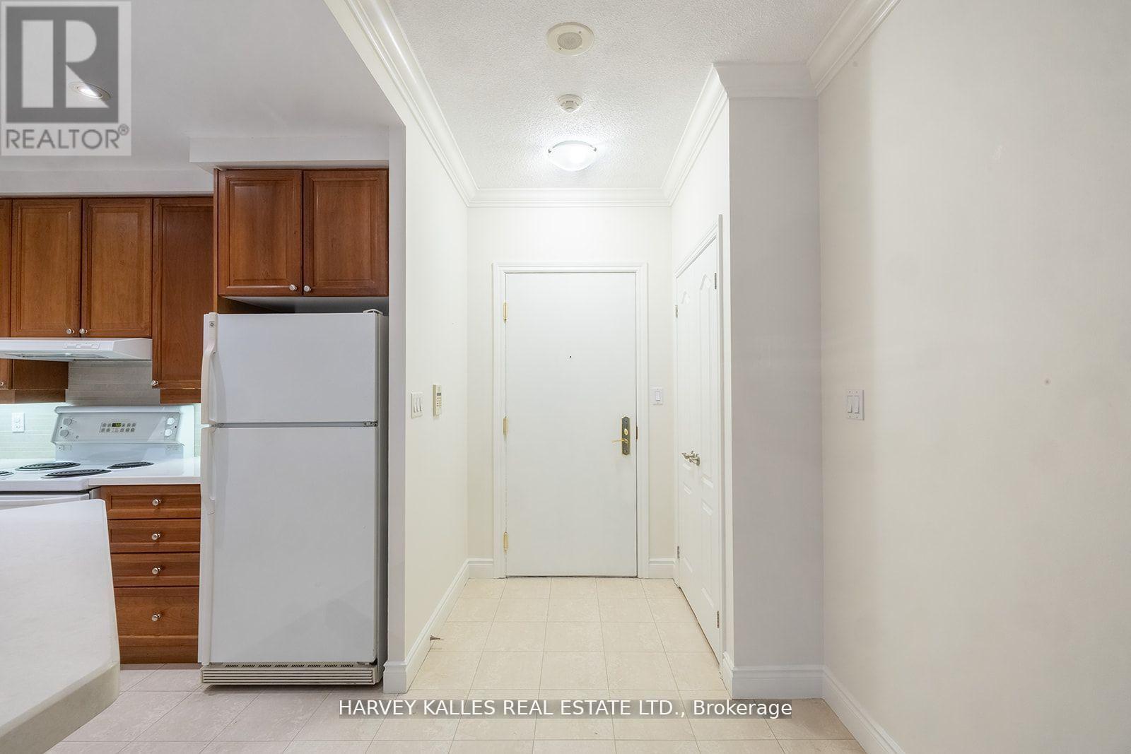 412 - 2 ABERFOYLE CRESCENT