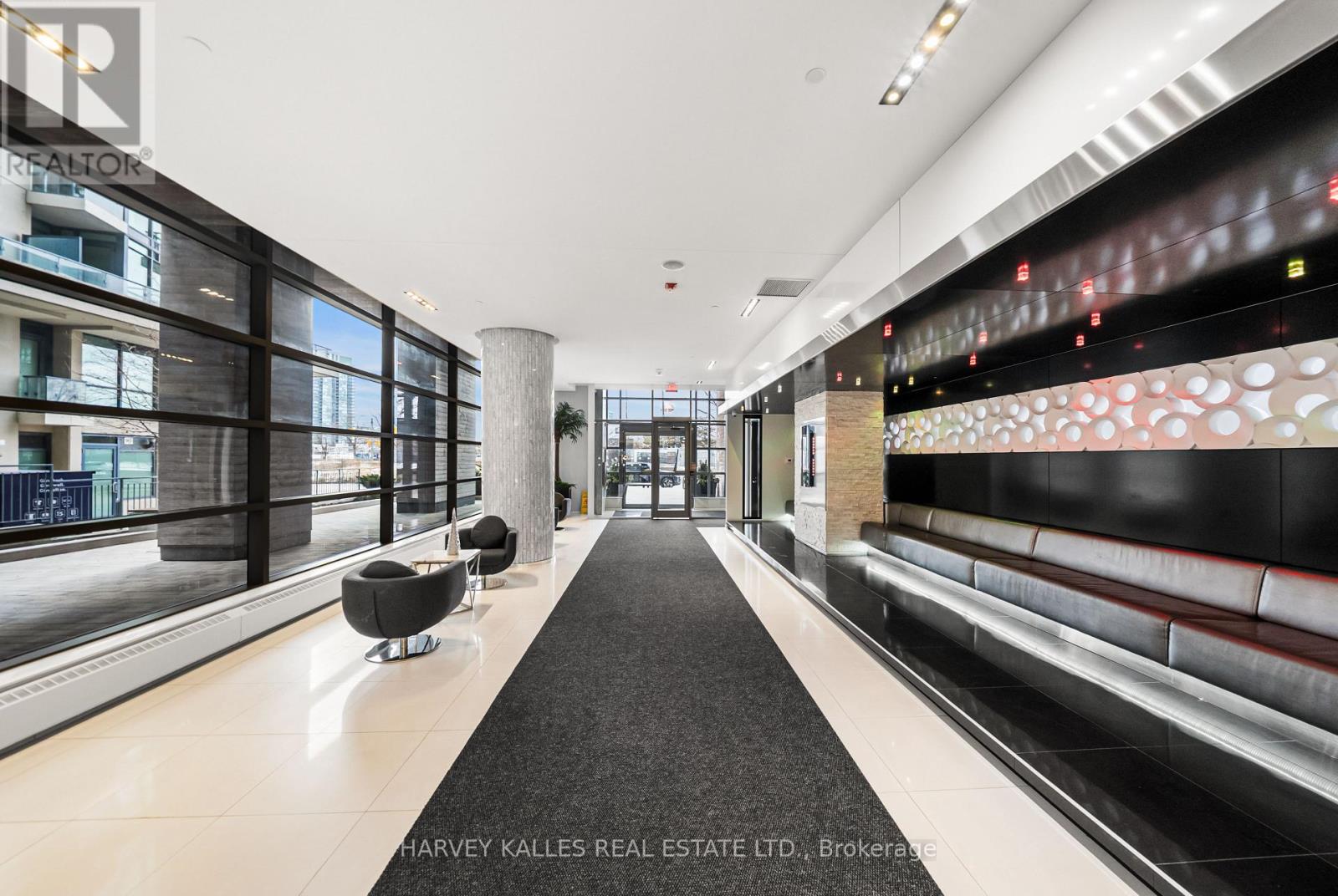 2703 - 56 ANNIE CRAIG DRIVE