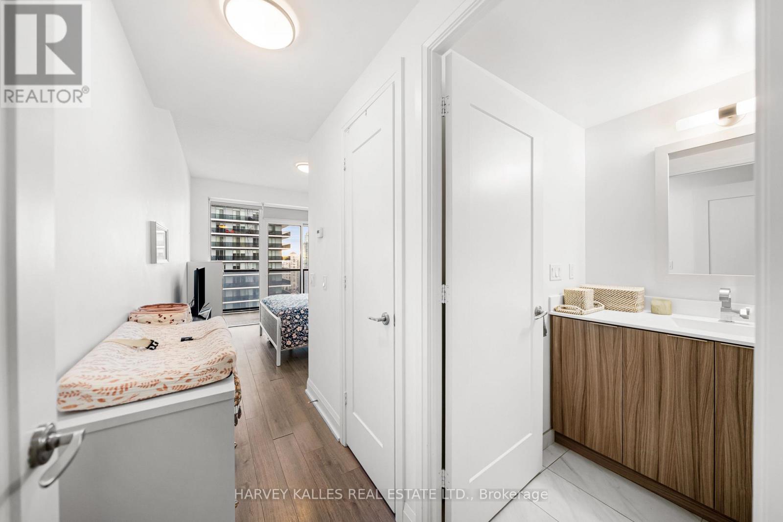 2703 - 56 ANNIE CRAIG DRIVE