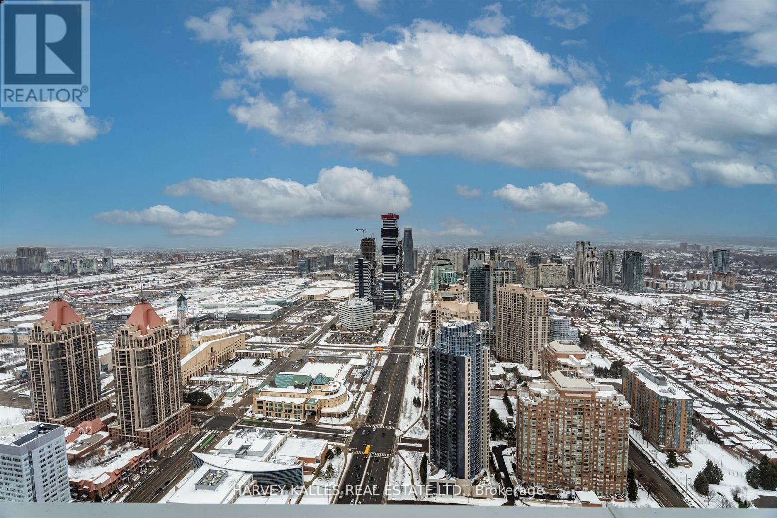 5211 - 3900 CONFEDERATION PARKWAY