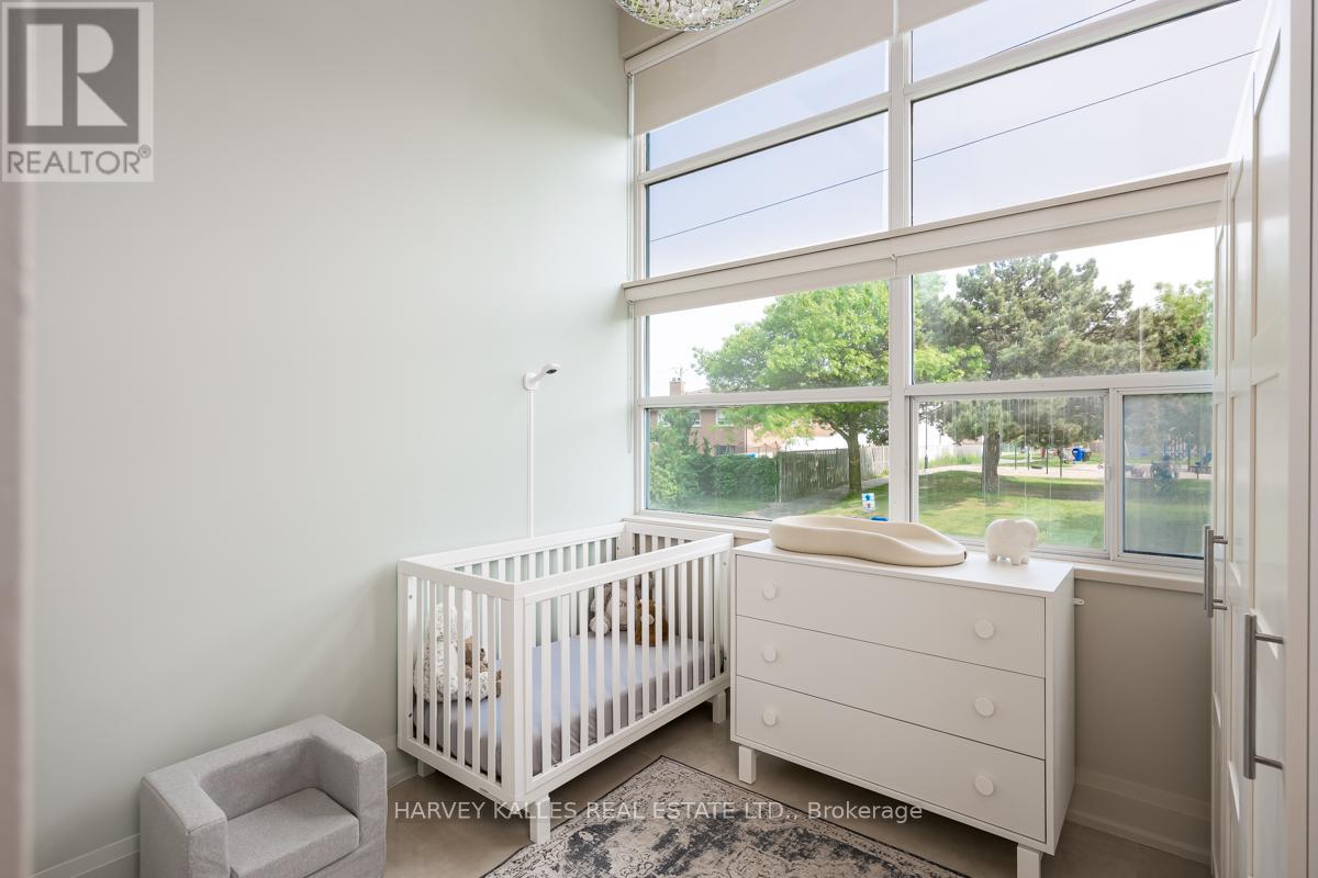 130 - 1001 ROSELAWN AVENUE