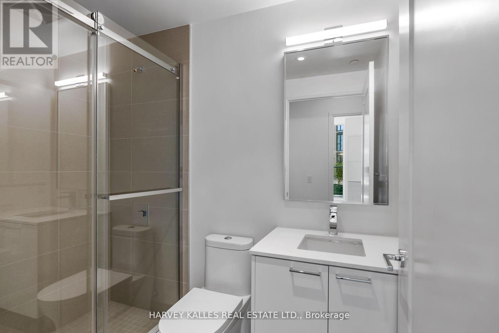 102 - 293 THE KINGSWAY