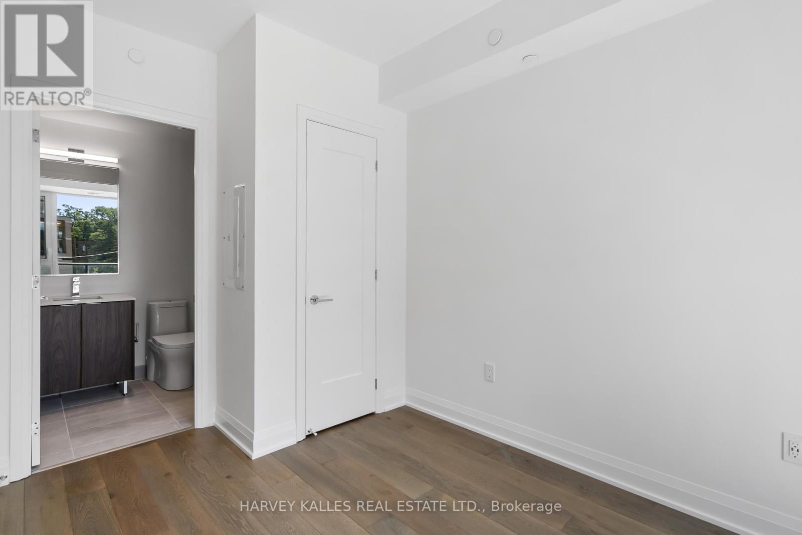 305 - 293 THE KINGSWAY