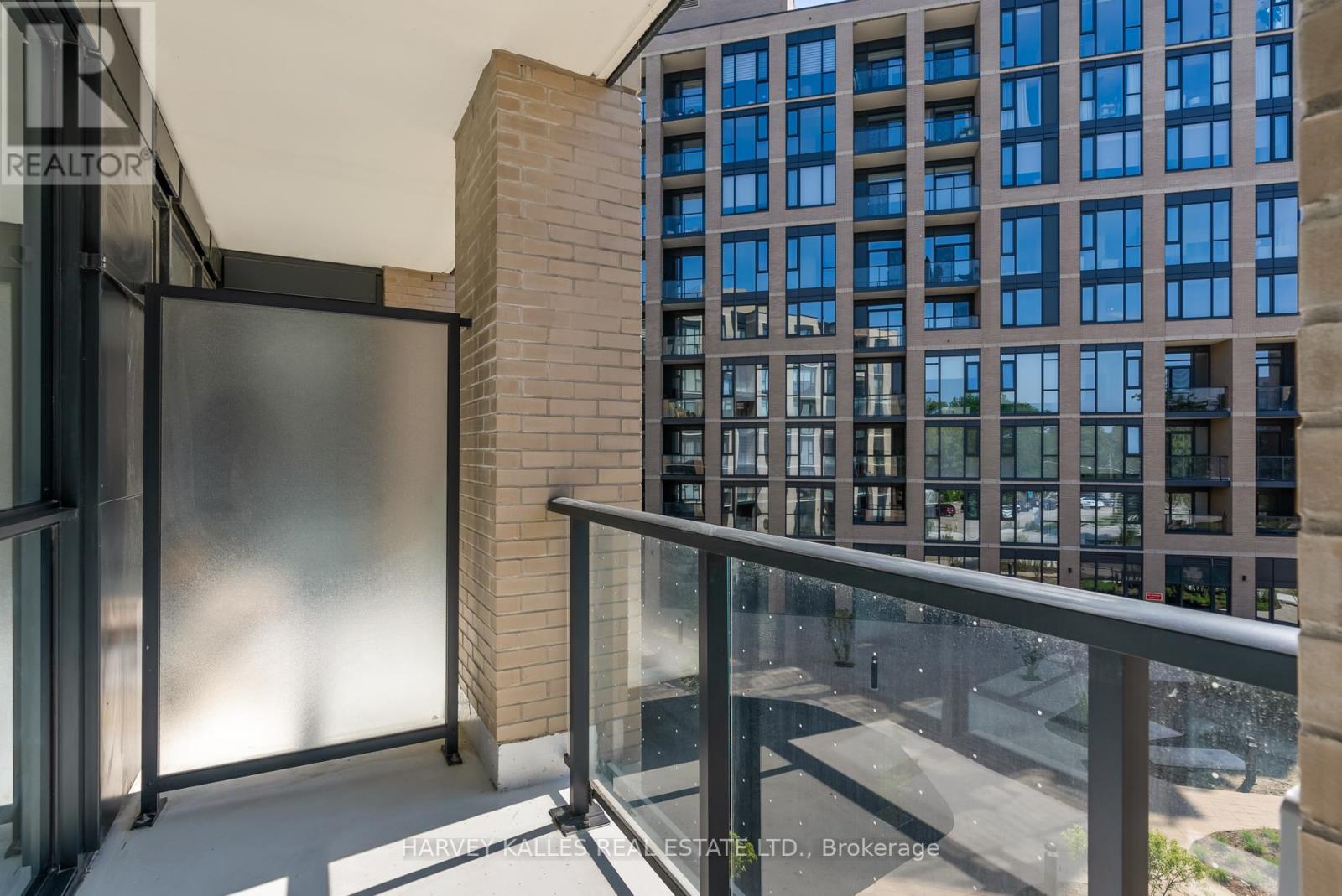 305 - 293 THE KINGSWAY