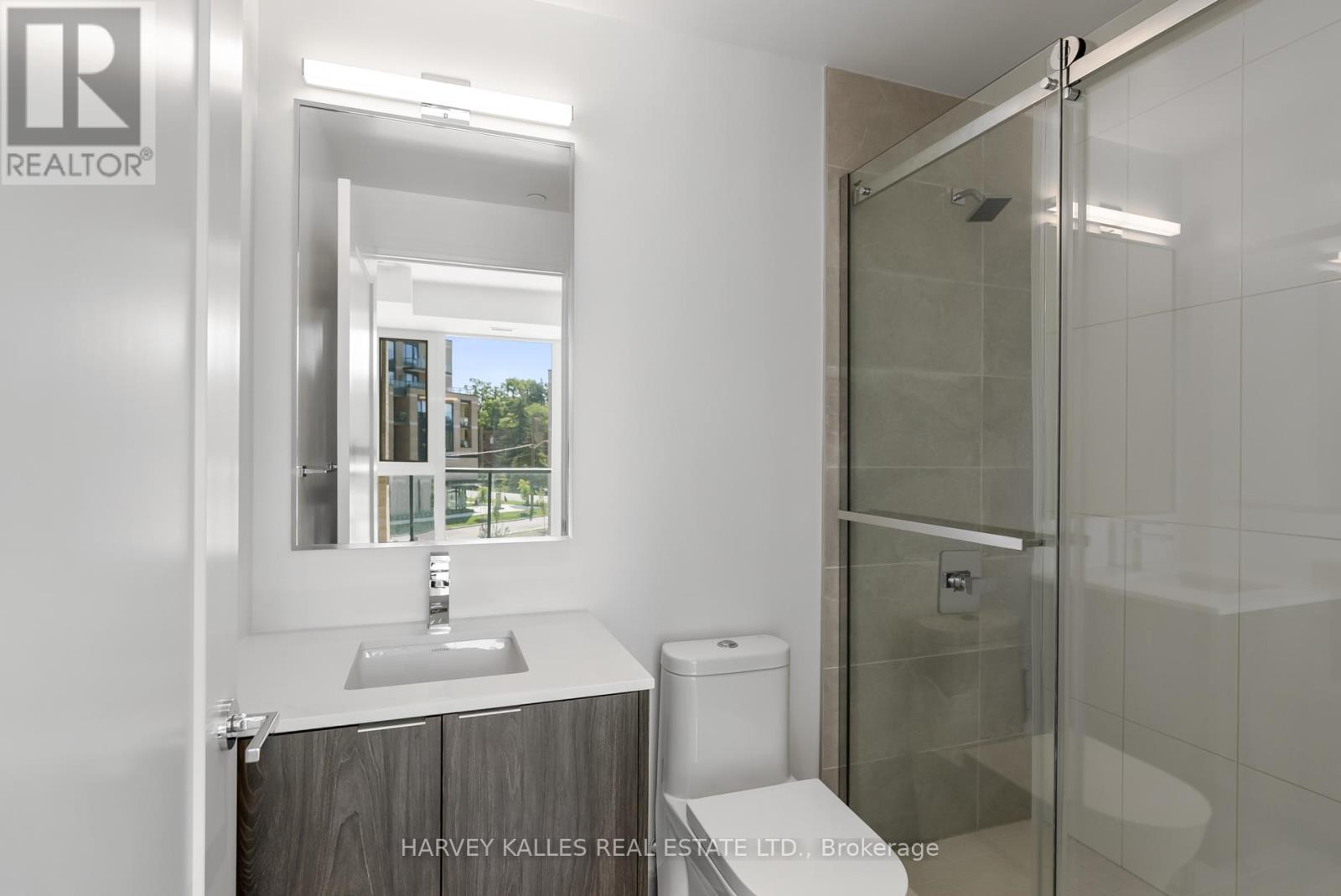 305 - 293 THE KINGSWAY