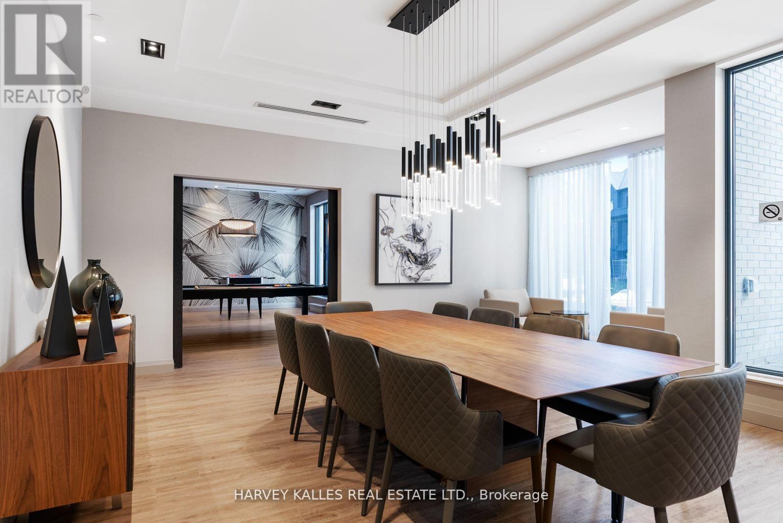 519 - 293 THE KINGSWAY