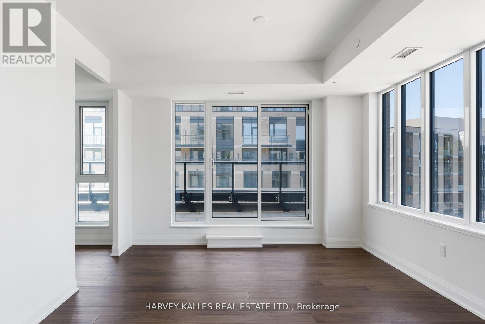 519 - 293 THE KINGSWAY