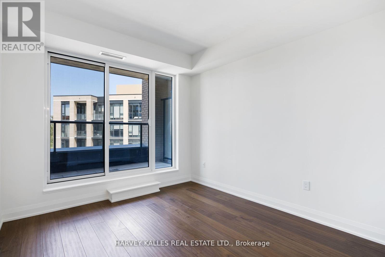 519 - 293 THE KINGSWAY