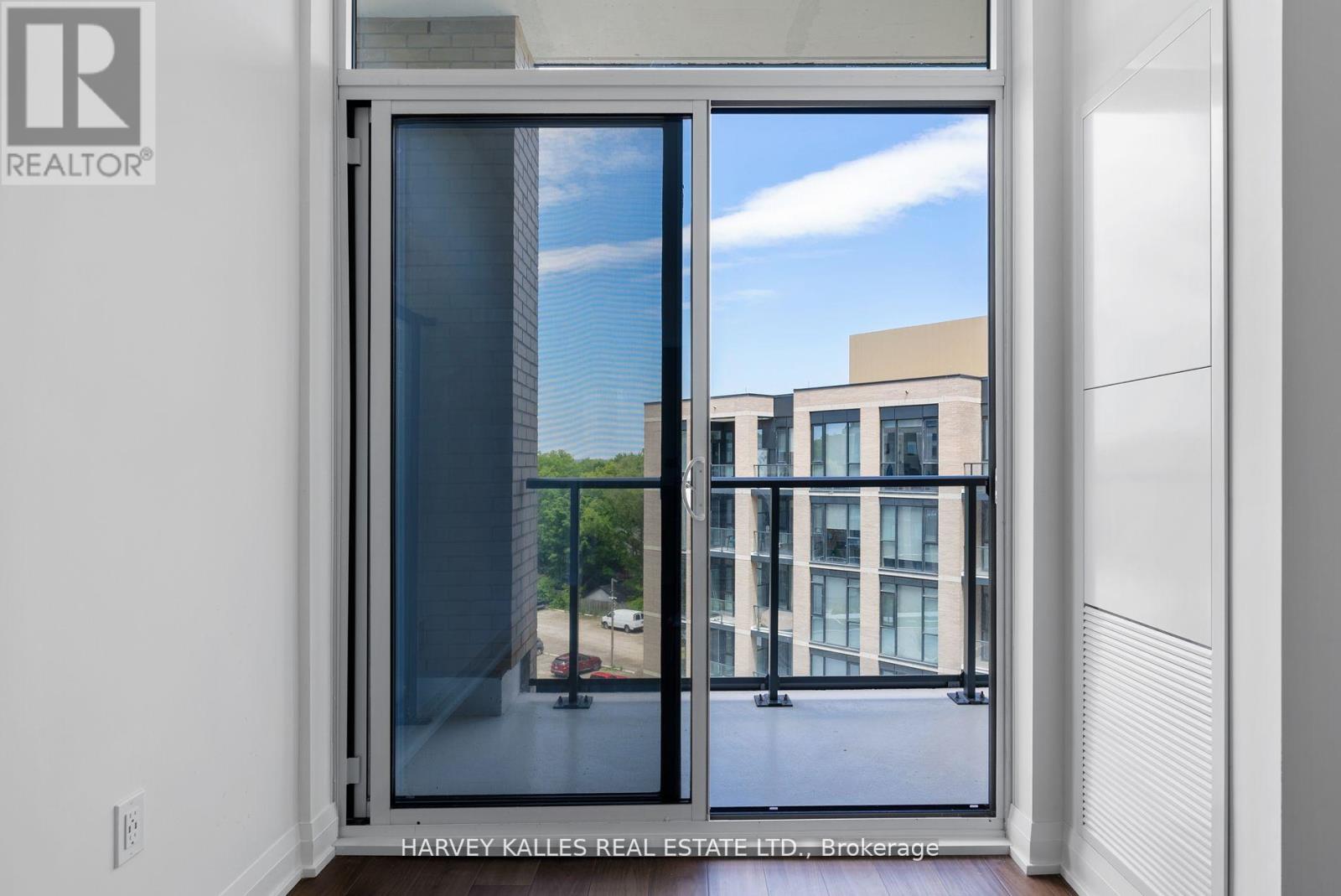 620 - 293 THE KINGSWAY