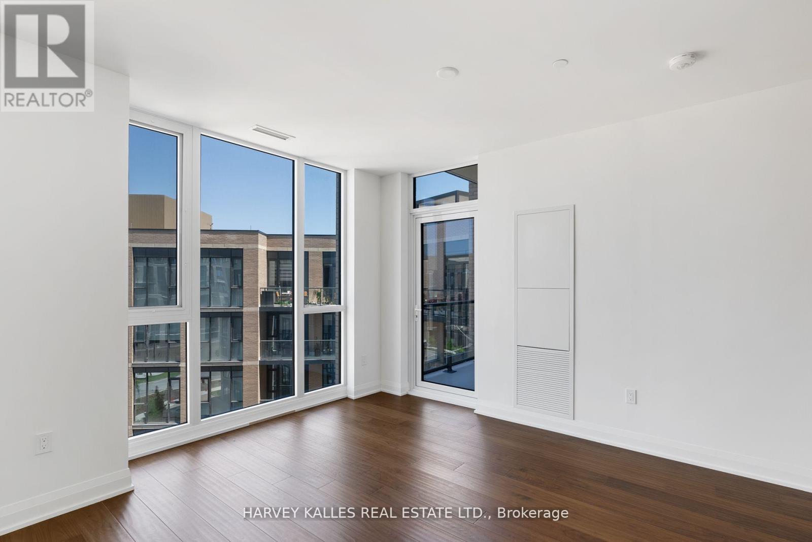 620 - 293 THE KINGSWAY