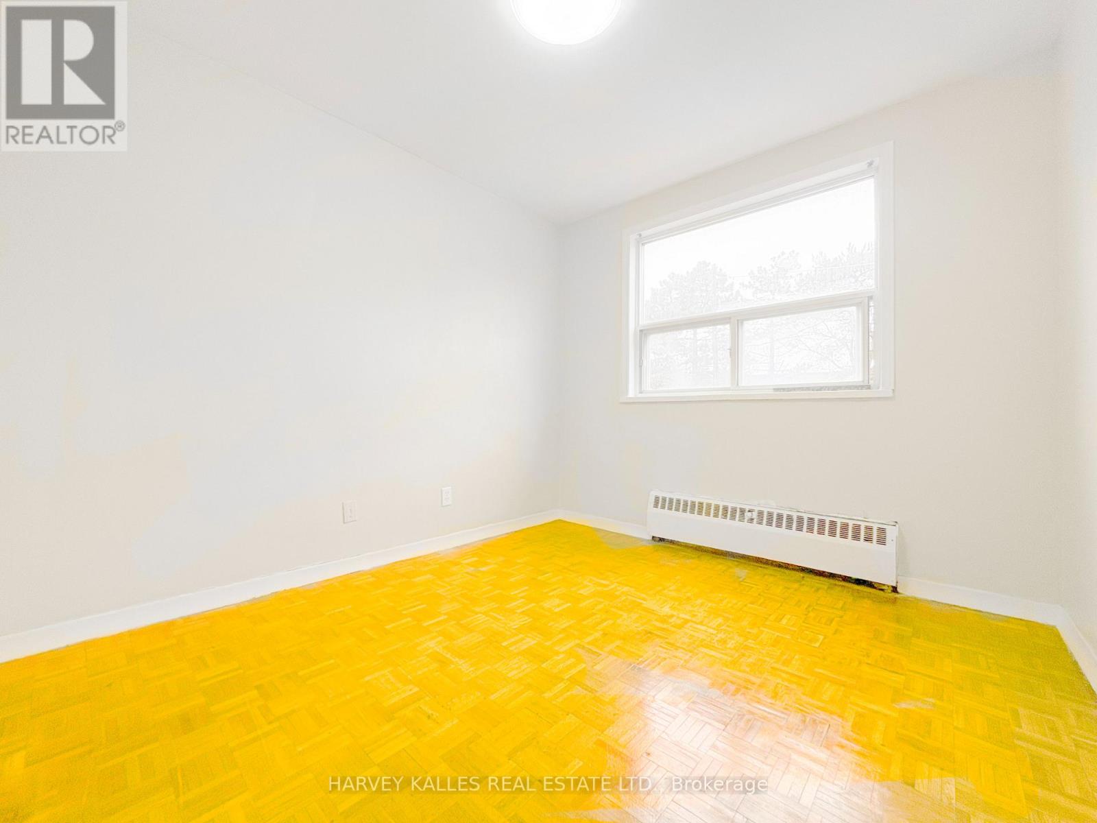 8 - 90 BLACKFRIAR AVENUE