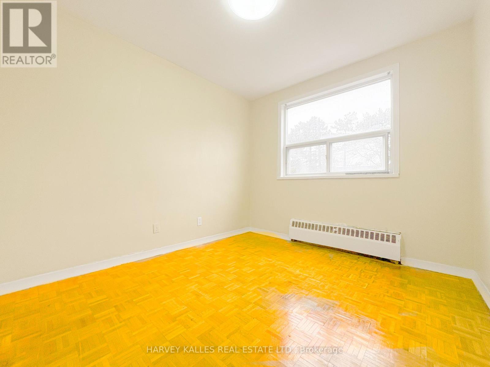 8 - 90 BLACKFRIAR AVENUE