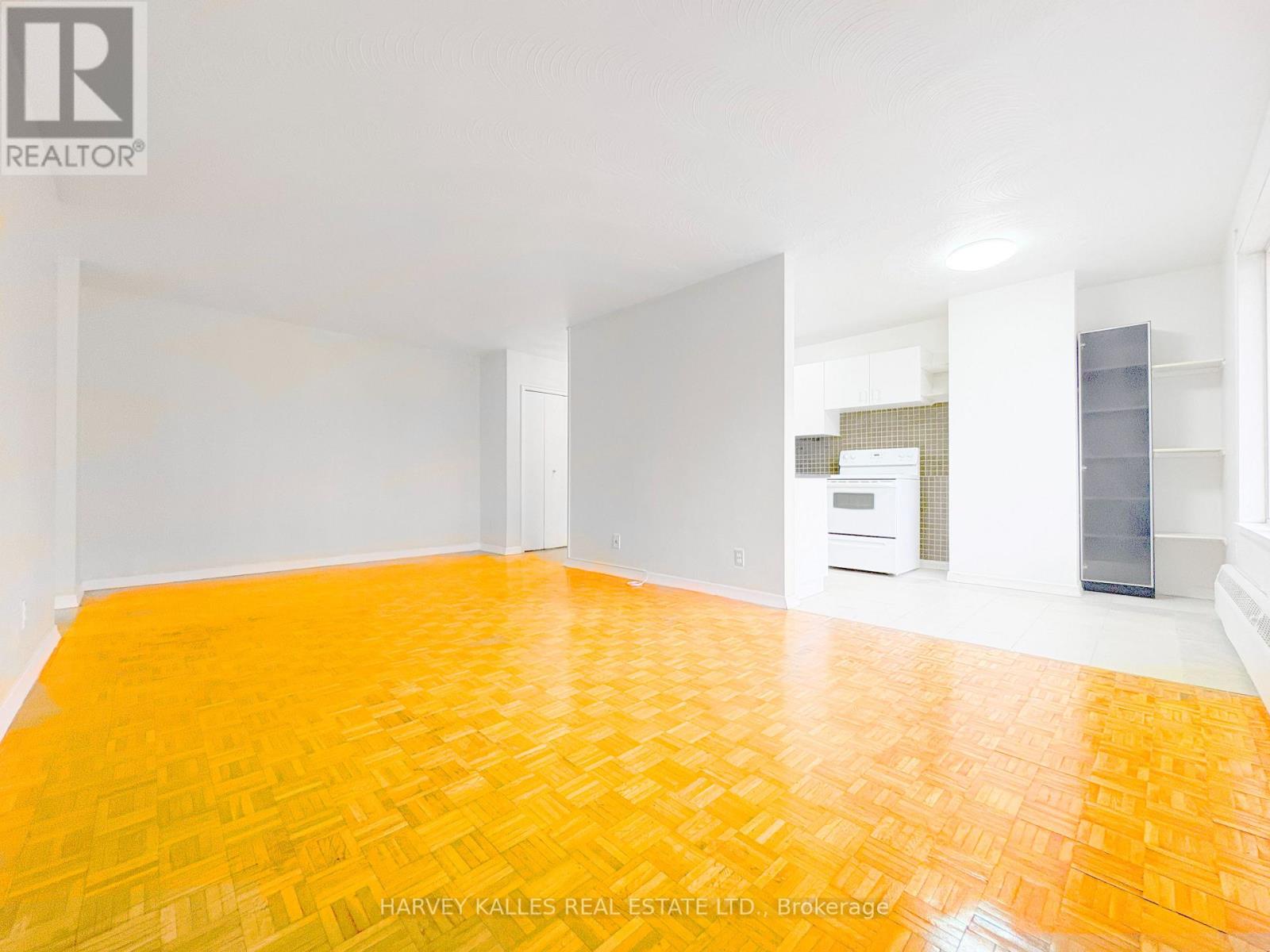 8 - 90 BLACKFRIAR AVENUE