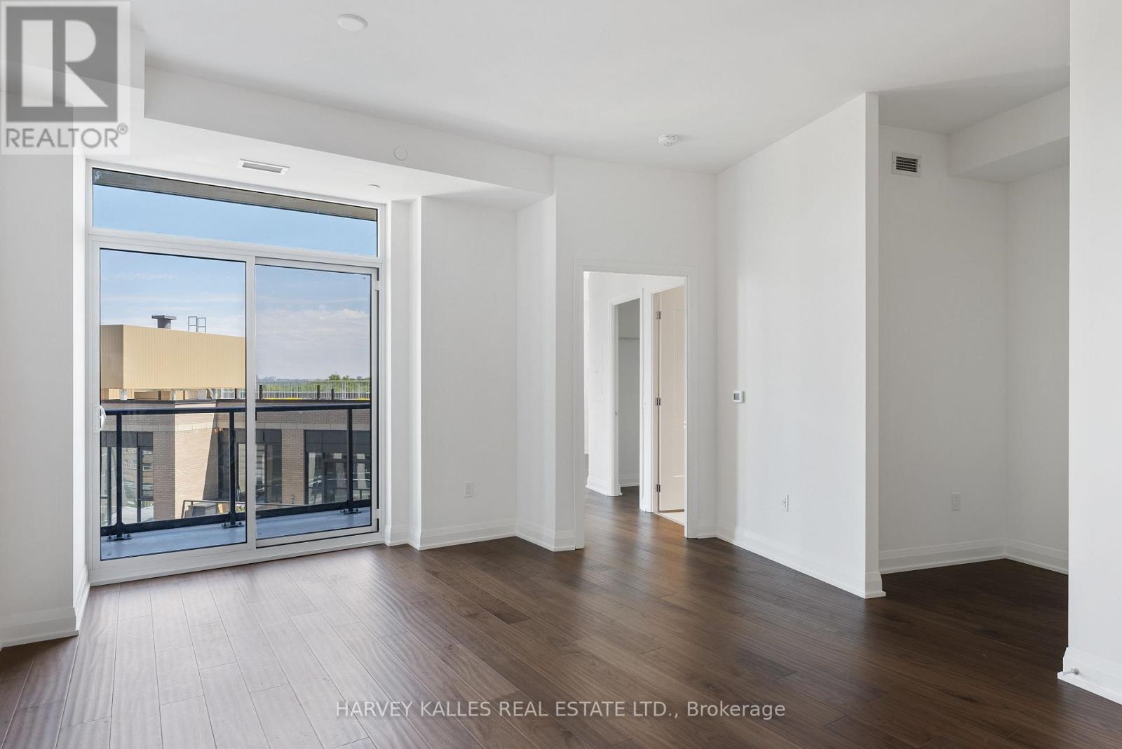 707 - 293 THE KINGSWAY