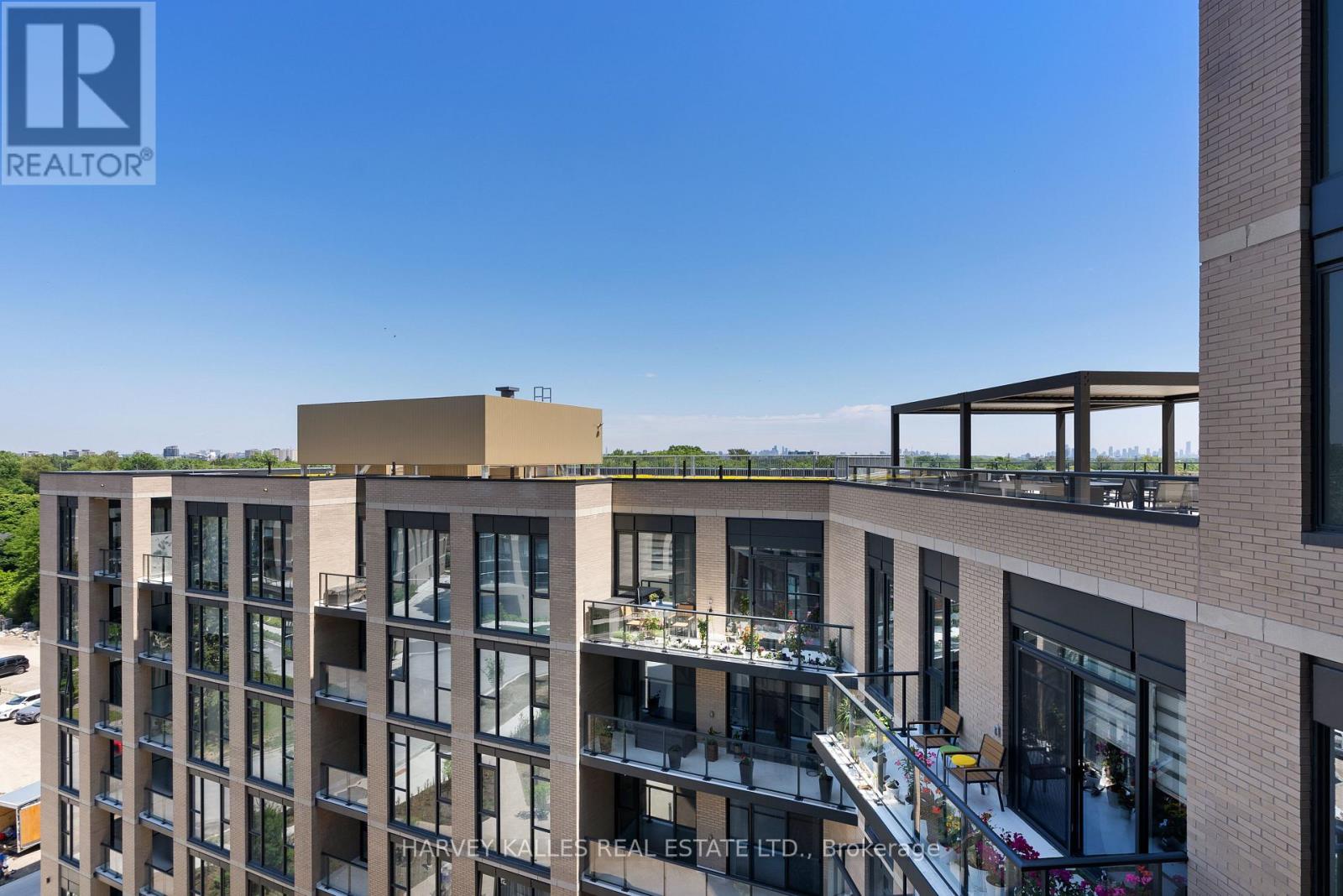 707 - 293 THE KINGSWAY