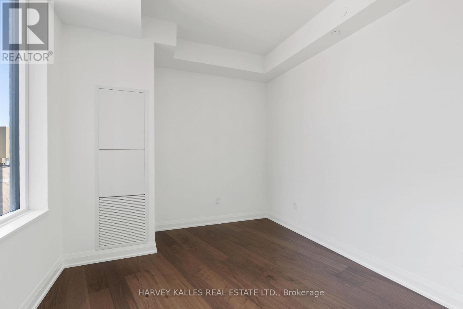 707 - 293 THE KINGSWAY