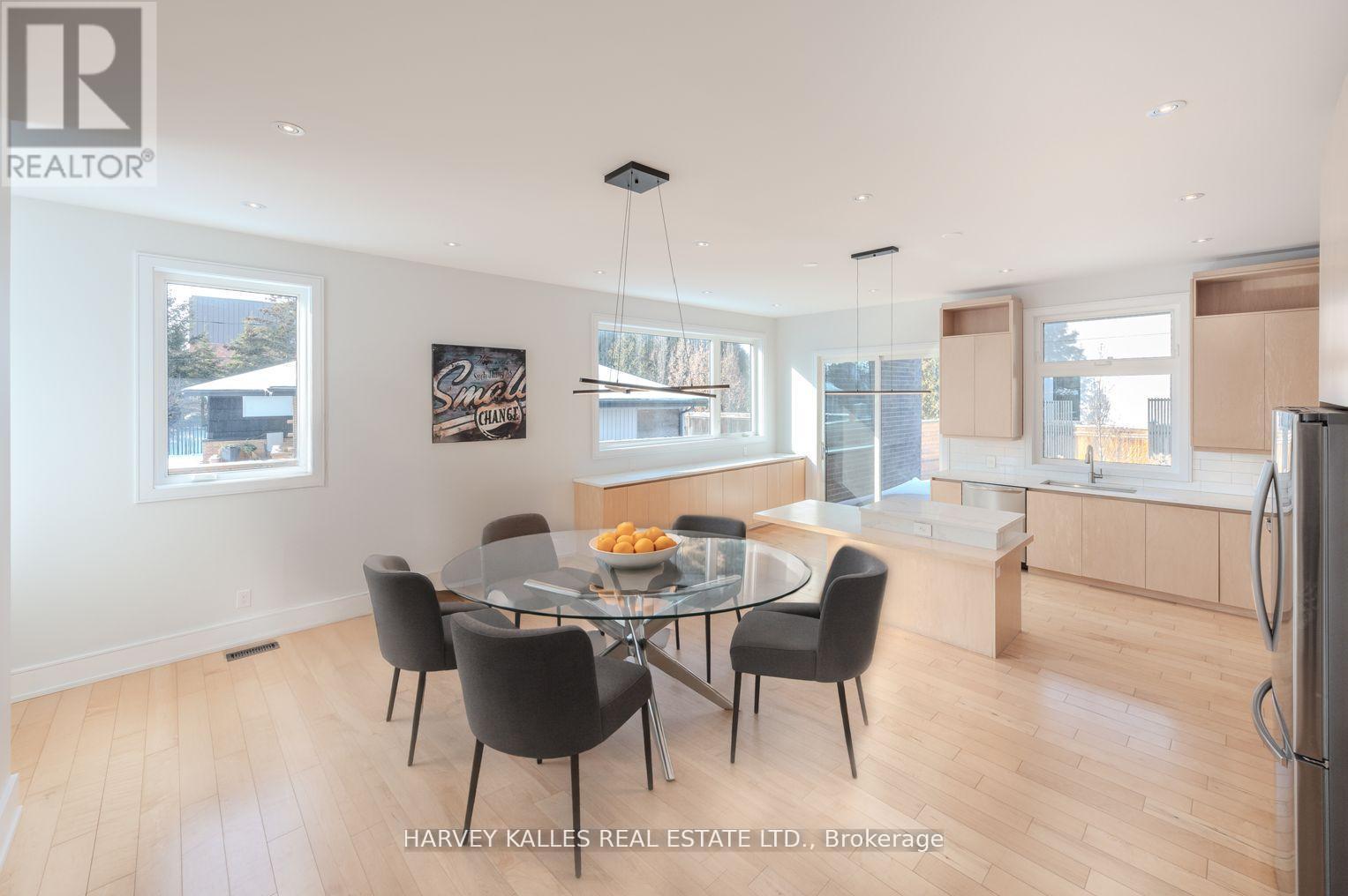 3279 LAKESHORE ROAD