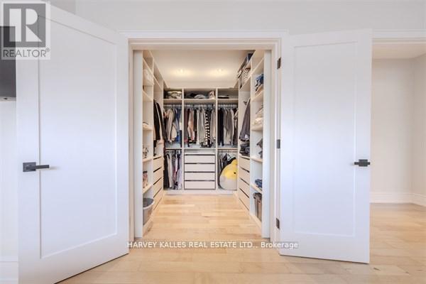3279 LAKESHORE ROAD