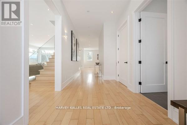 3279 LAKESHORE ROAD