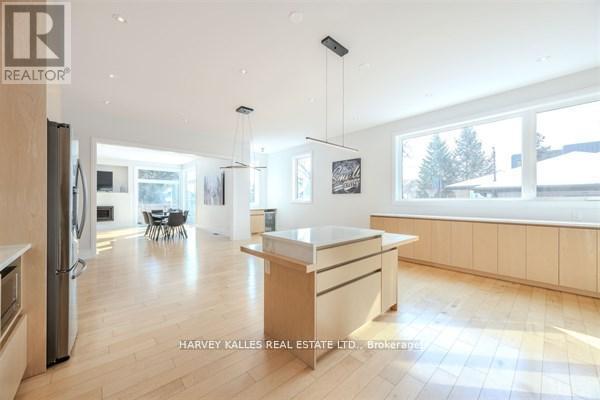 3279 LAKESHORE ROAD