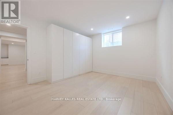 3279 LAKESHORE ROAD