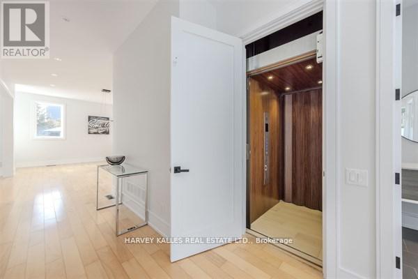 3279 LAKESHORE ROAD