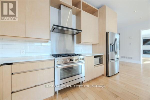 3279 LAKESHORE ROAD