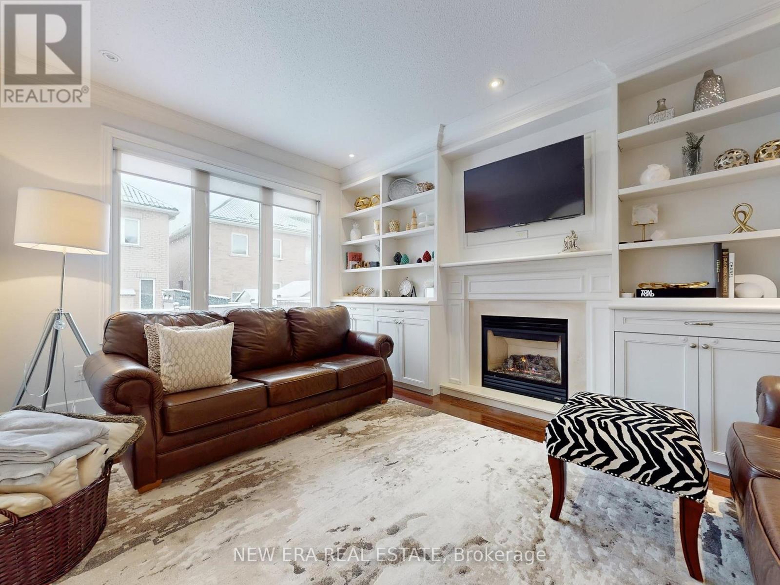 57 HAWKRIDGE TRAIL