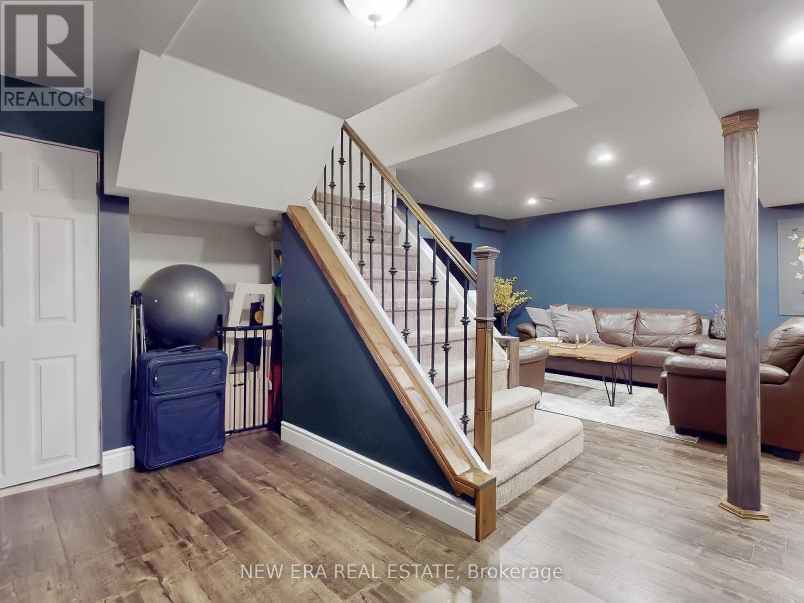 7189 JOLIETTE CRESCENT