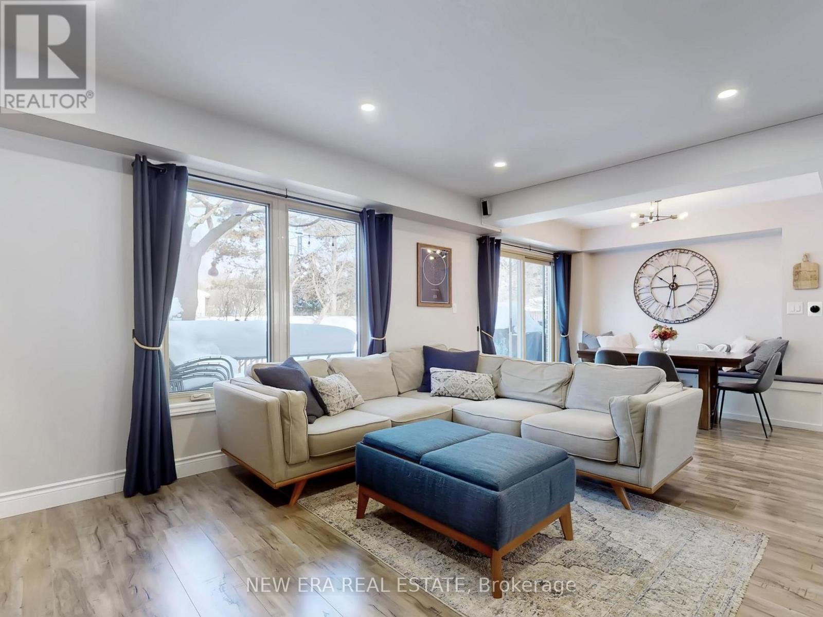 7189 JOLIETTE CRESCENT
