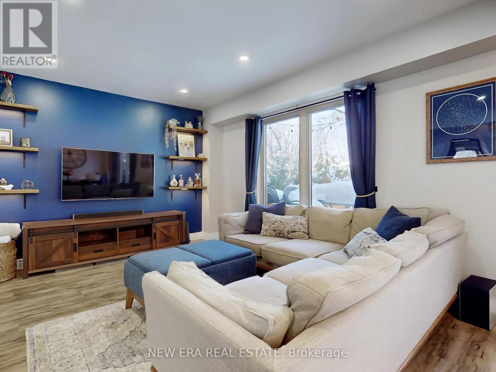 7189 JOLIETTE CRESCENT
