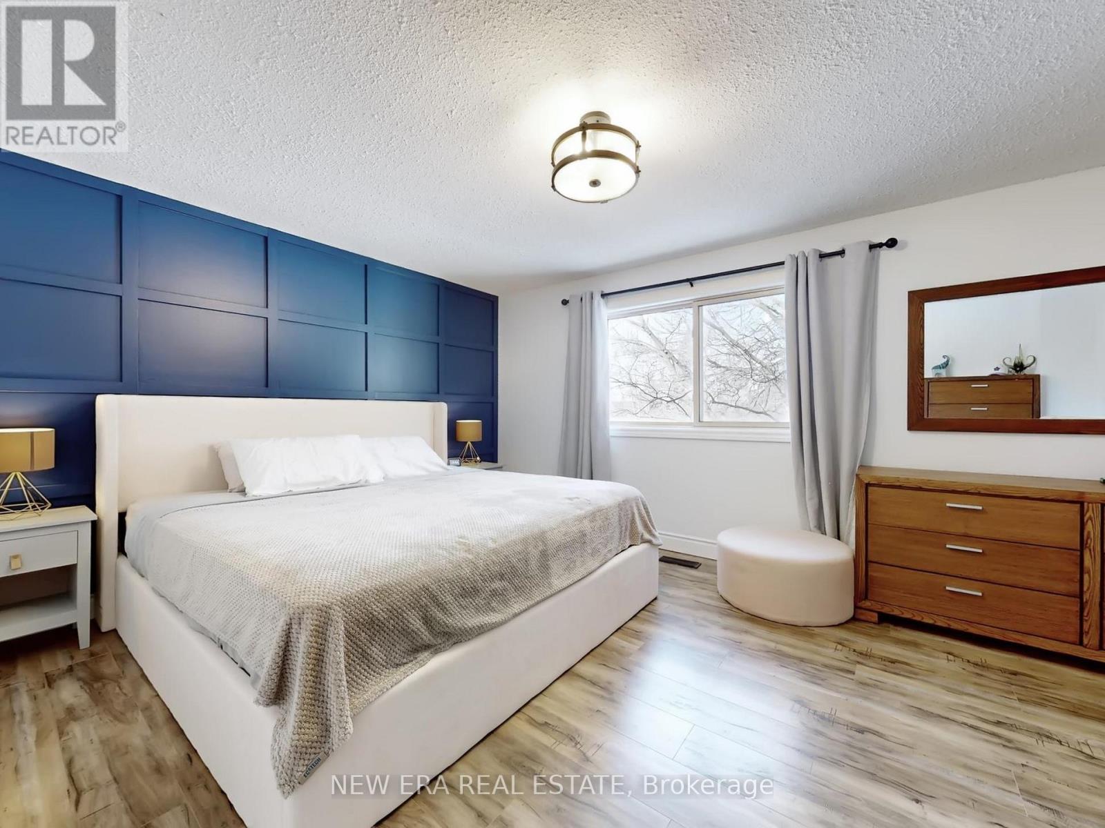 7189 JOLIETTE CRESCENT