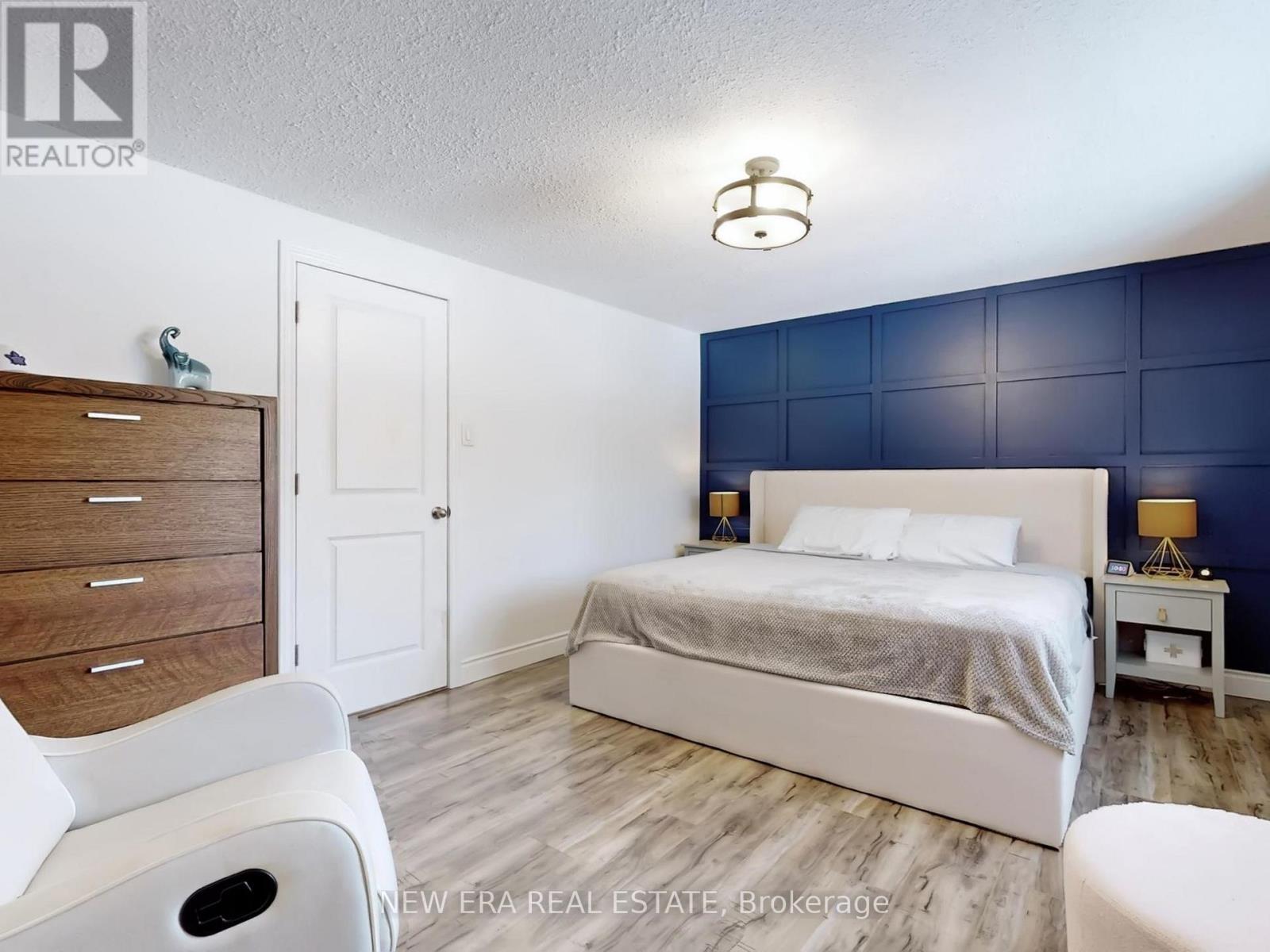 7189 JOLIETTE CRESCENT