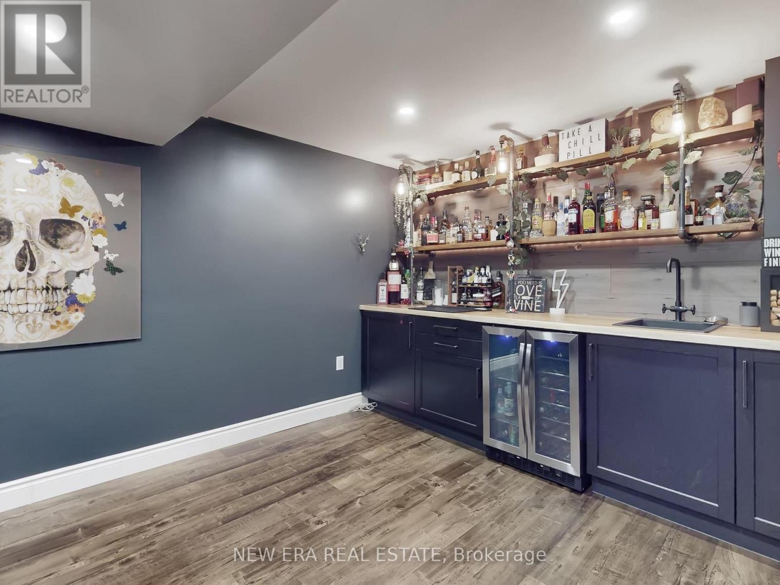 7189 JOLIETTE CRESCENT