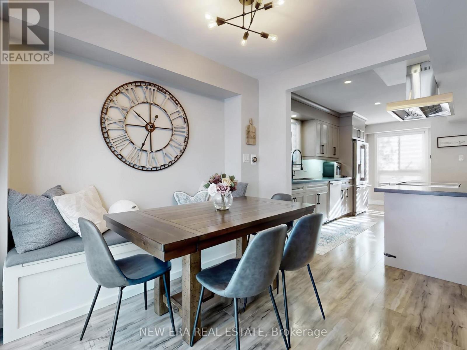 7189 JOLIETTE CRESCENT