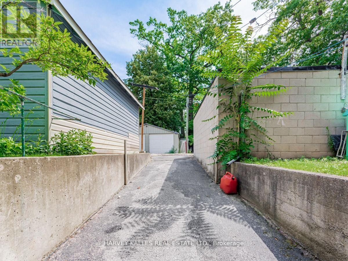 103 & 105 GILMOUR AVENUE