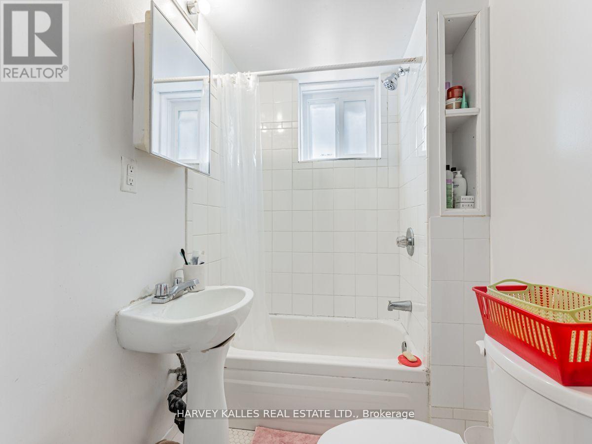 103 & 105 GILMOUR AVENUE