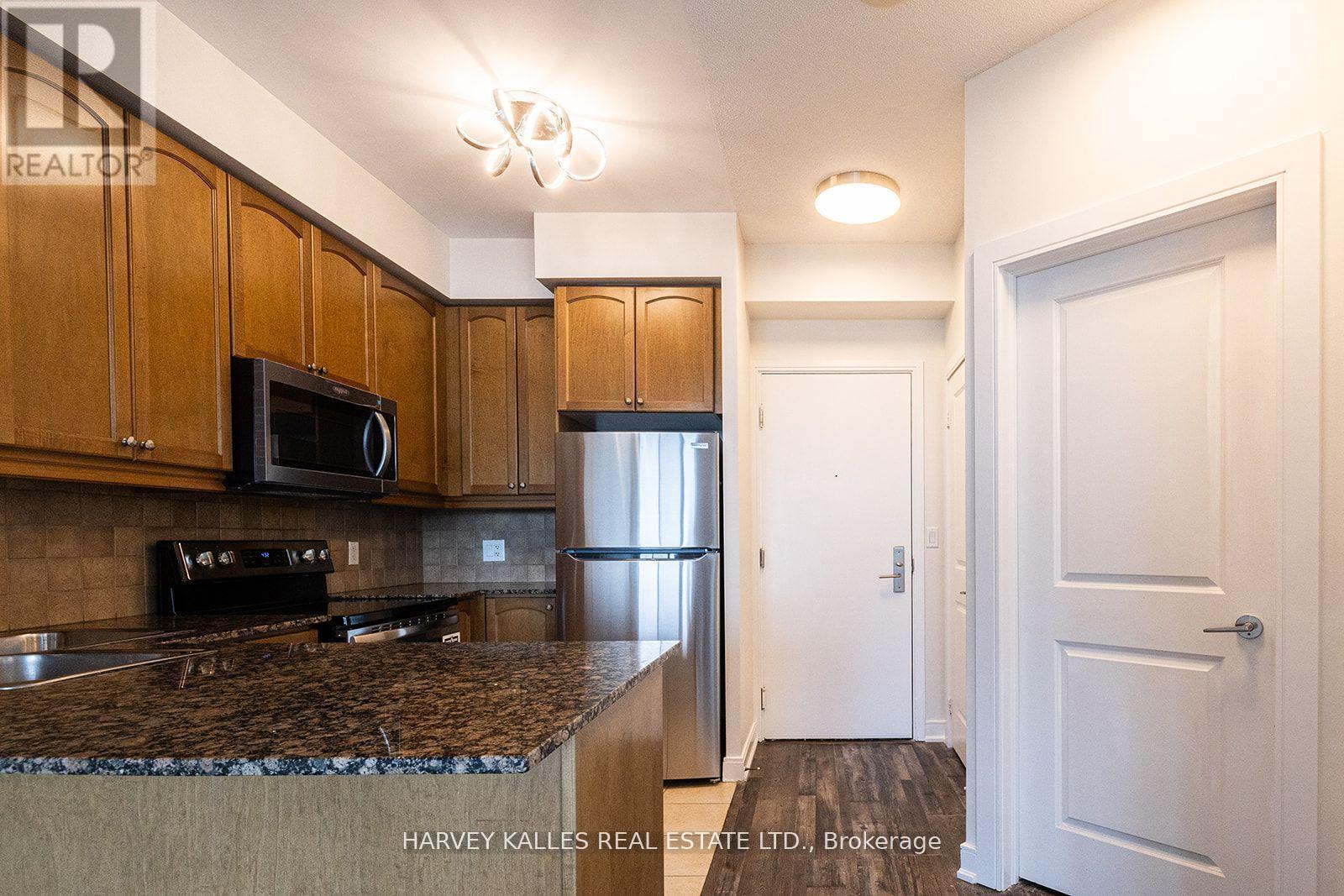 910 - 80 ABSOLUTE AVENUE