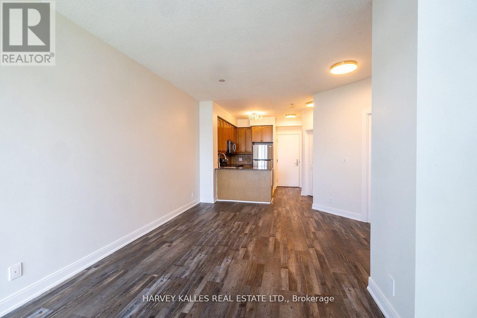 910 - 80 ABSOLUTE AVENUE