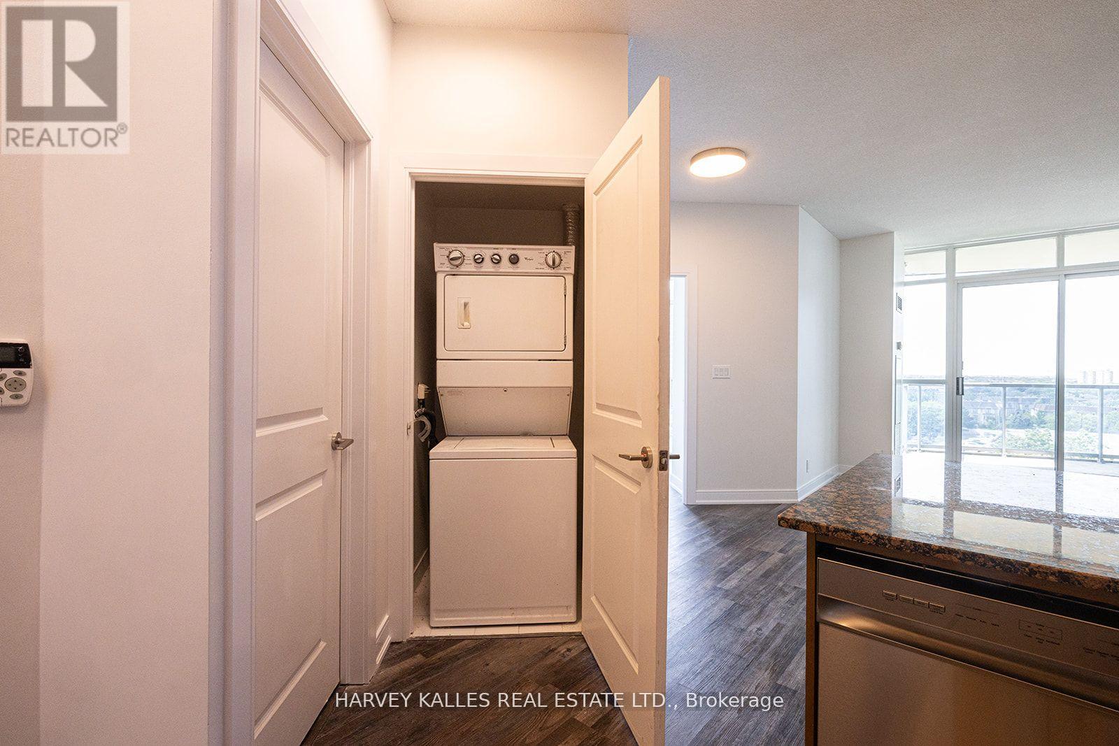 910 - 80 ABSOLUTE AVENUE