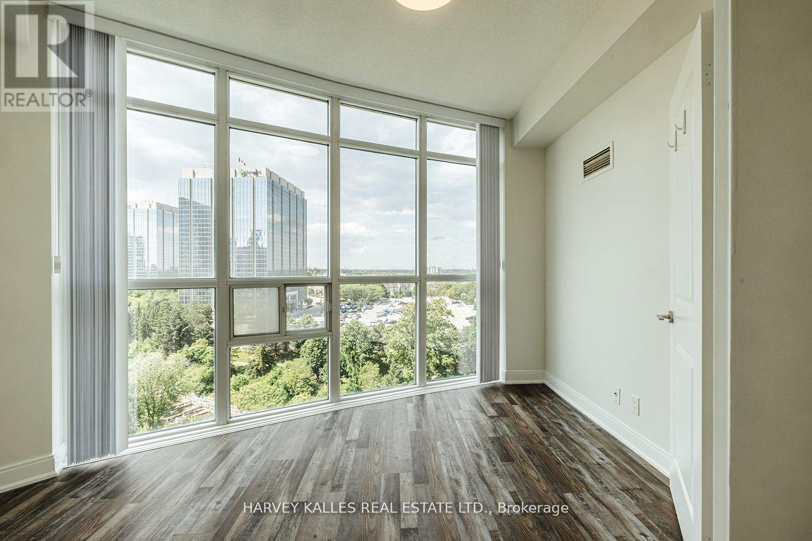 910 - 80 ABSOLUTE AVENUE