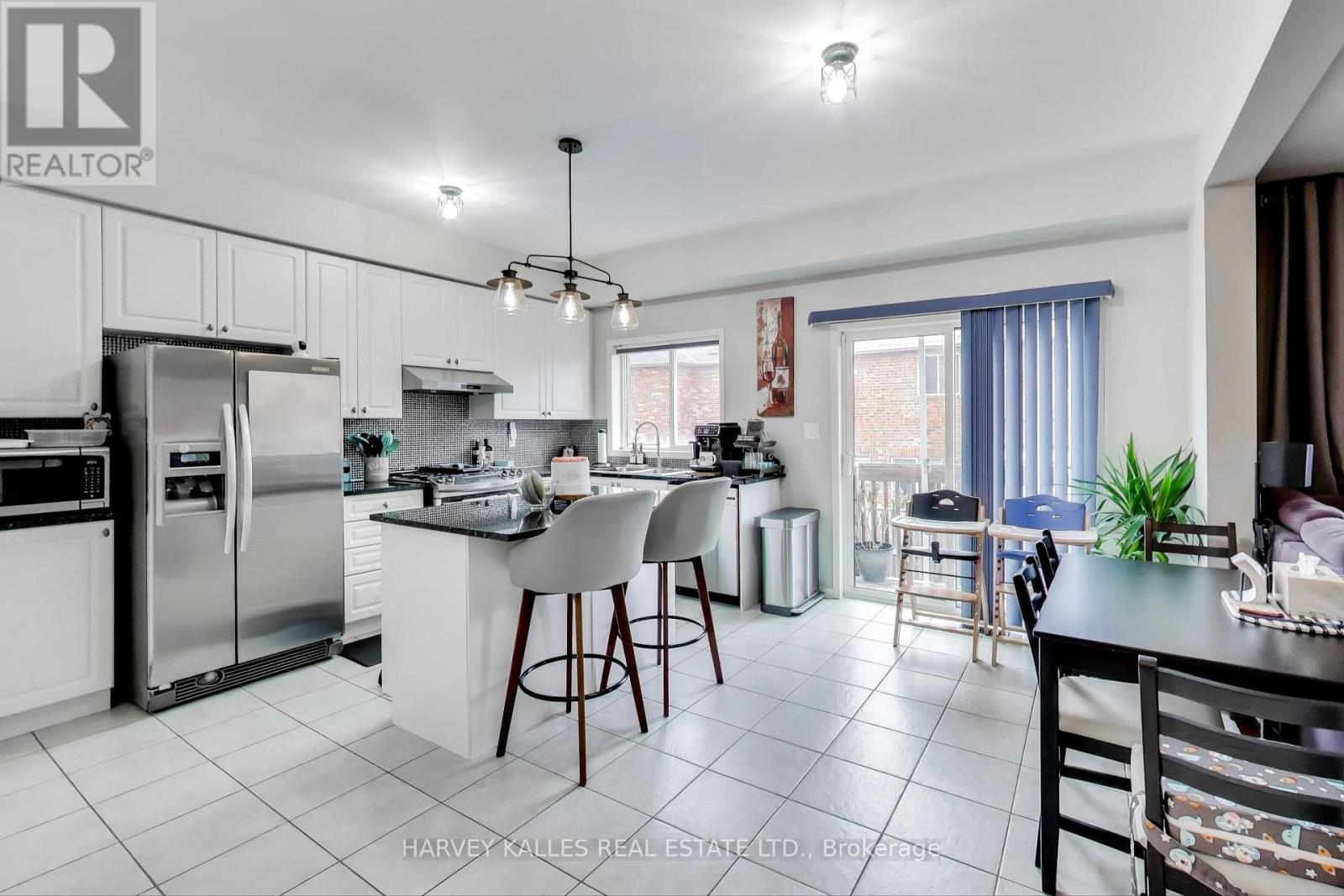 136 DEGRASSI COVE CIRCLE