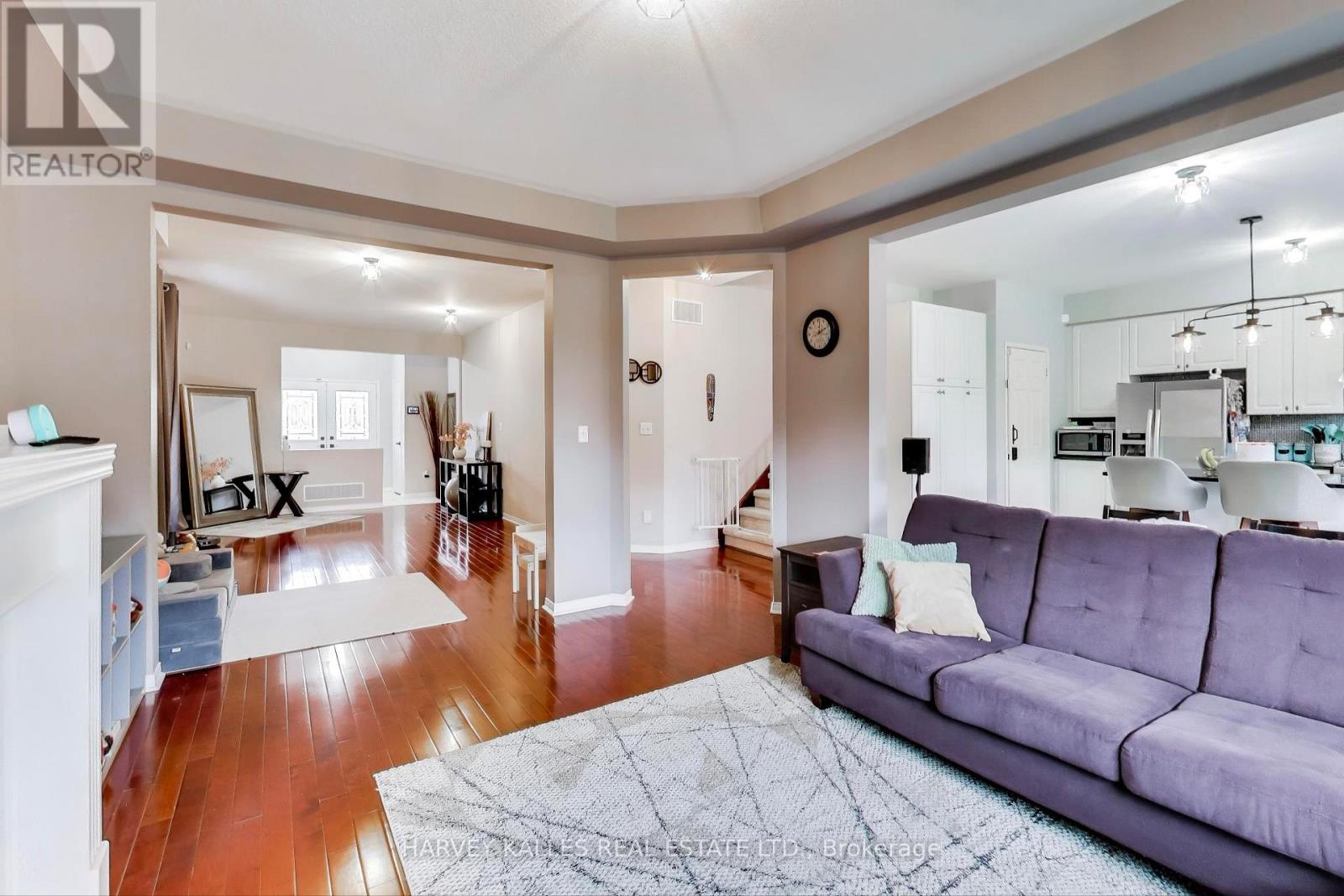 136 DEGRASSI COVE CIRCLE