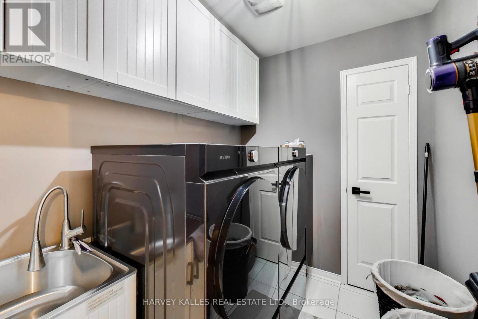 136 DEGRASSI COVE CIRCLE