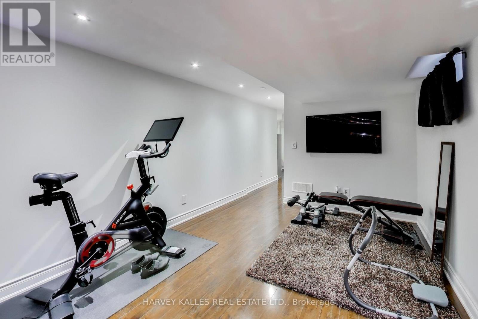 136 DEGRASSI COVE CIRCLE