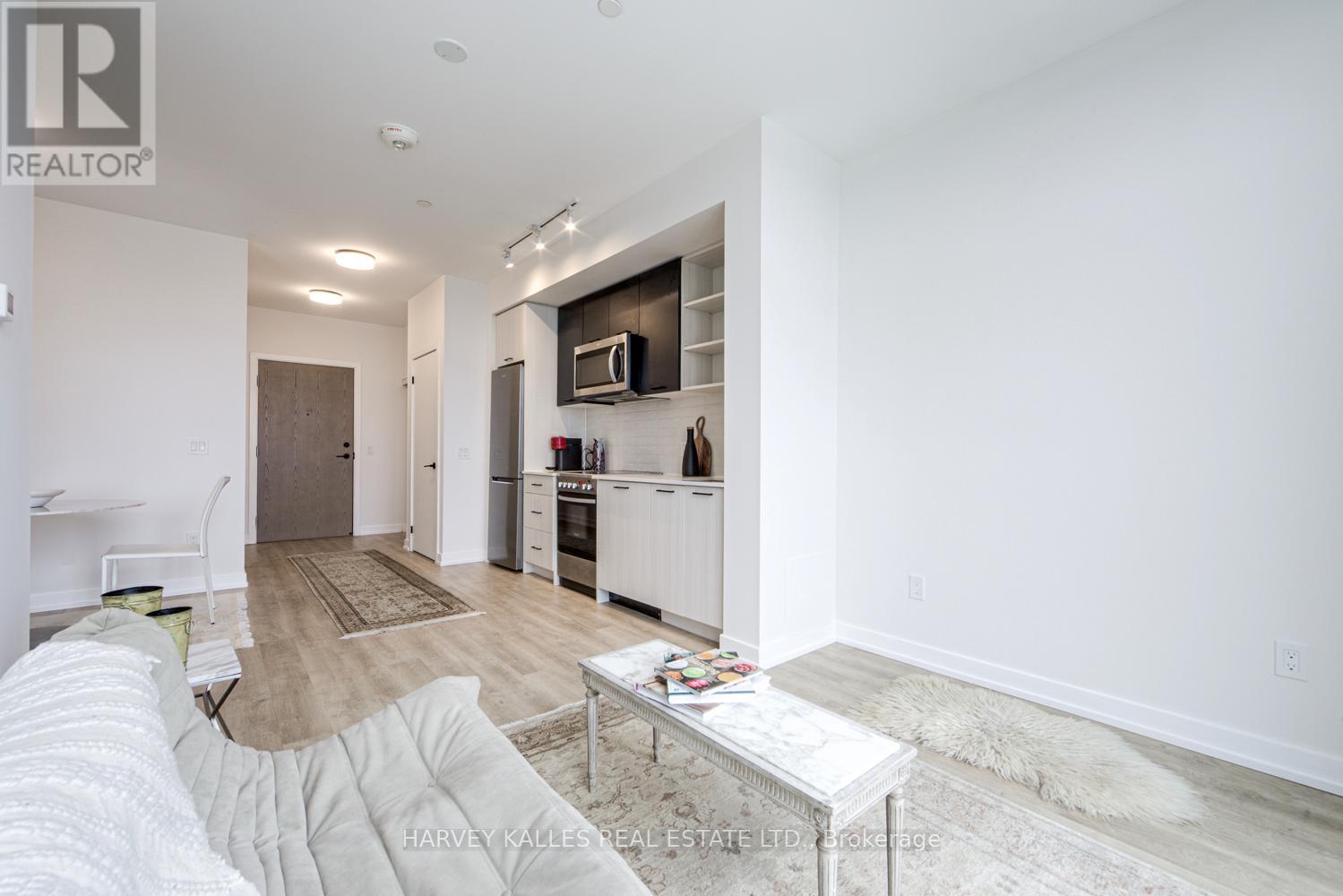 1001 - 2300 ST CLAIR AVENUE W